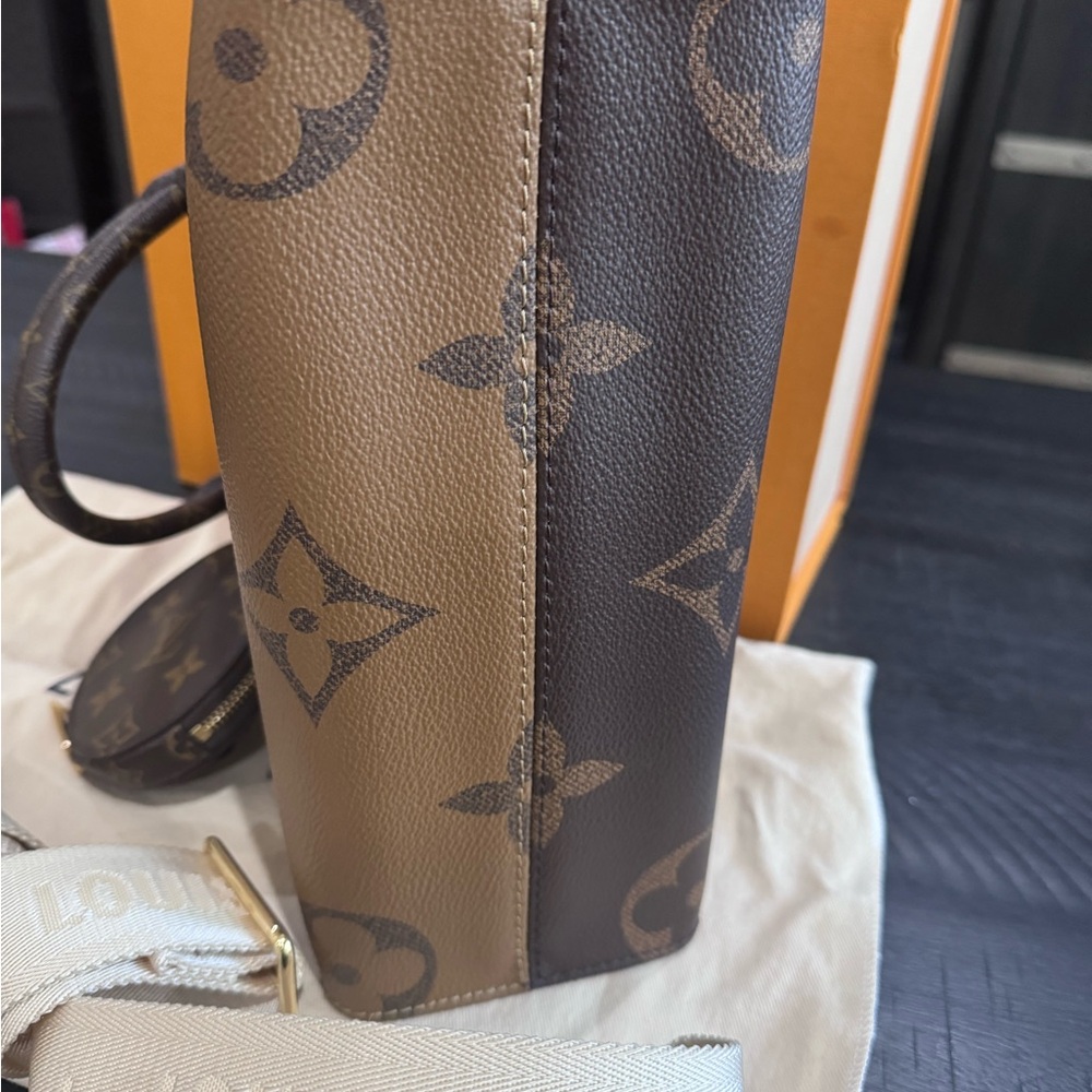Louis Vuitton On The Go PM - Picture 6 of 15